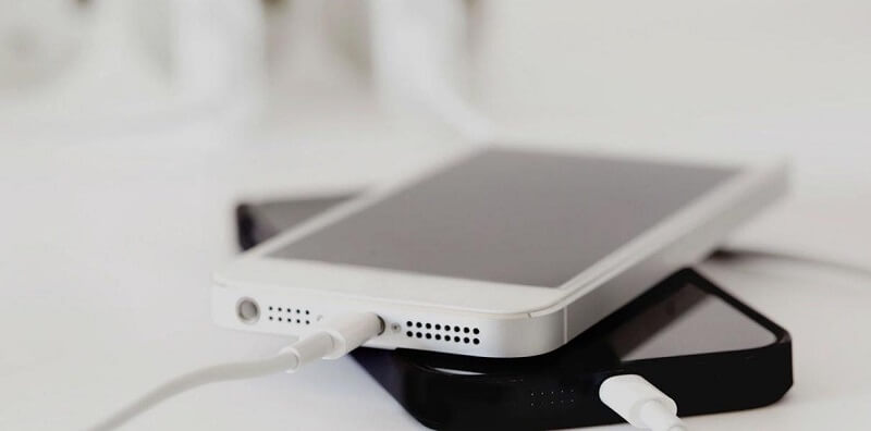 Создана технология беспроводной зарядки движущихся объектов - Лист Клевера