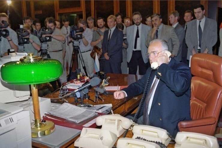 4. Переговоры Виктора Черномырдина с Шамилем Басаевым. 1995 год