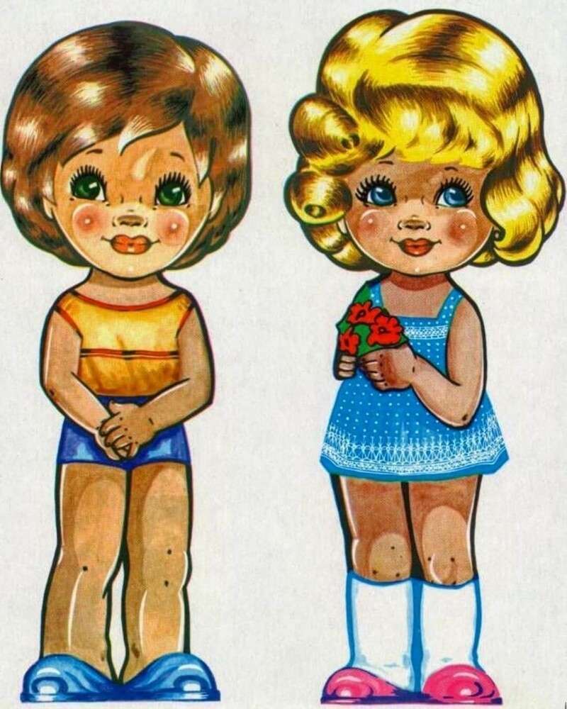А вы играли с бумажными куклами?
