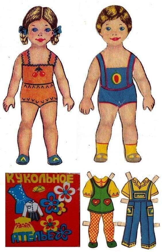 Они были популярны еще и потому, что стоили дешевле обычных кукол, к которым требовались различные принадлежности: кухни, тарелки, одежда
