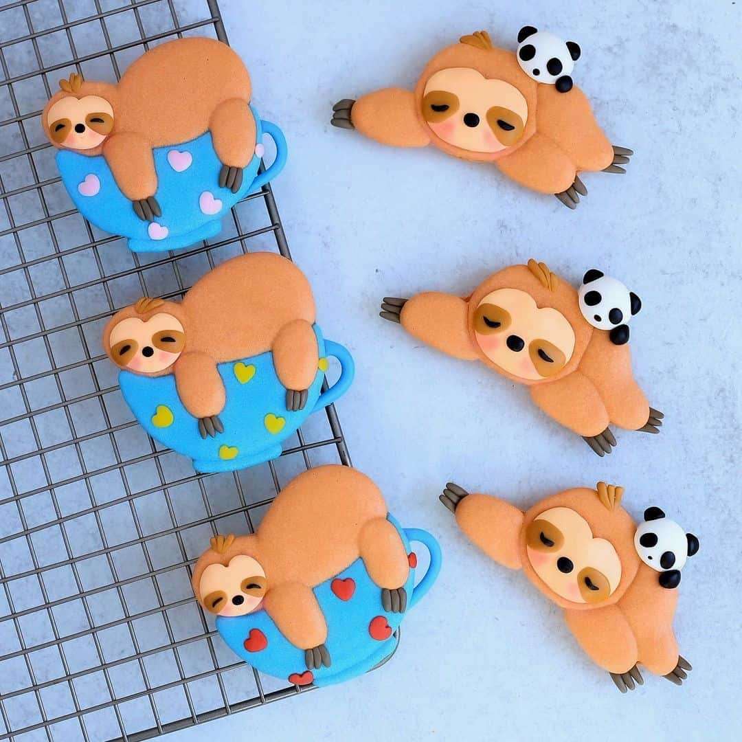 Talented Baker Creates Extremely Cute Macaron Designs