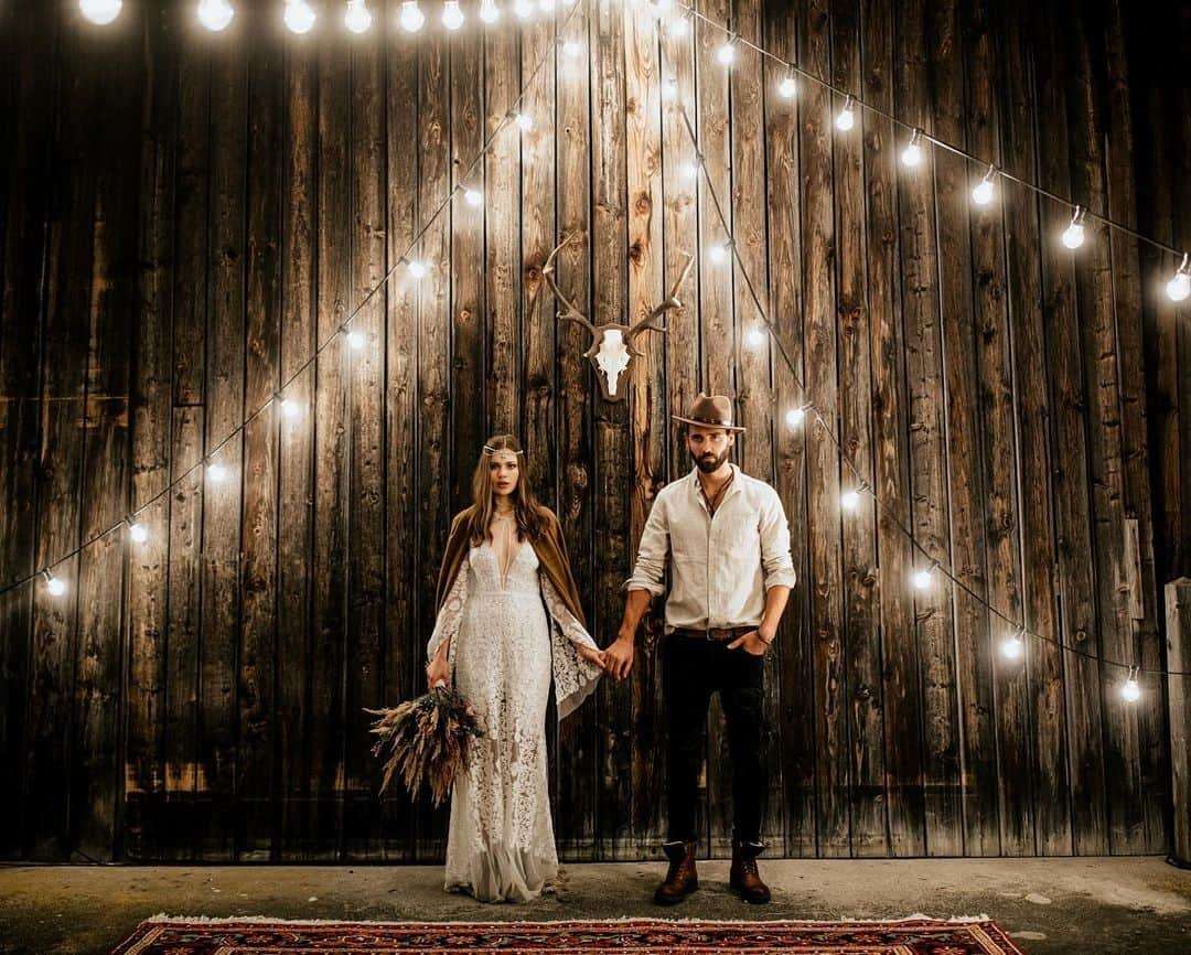 Spread The Love! Photographer Couple Takes Dream-Like Wedding Photos