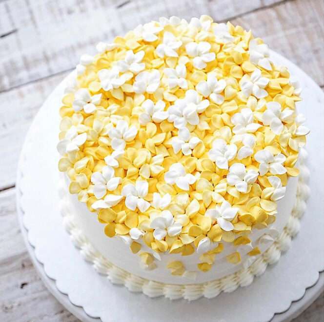 30 Most Beautiful Flowery Cakes With a Plenty of Spring Motifs