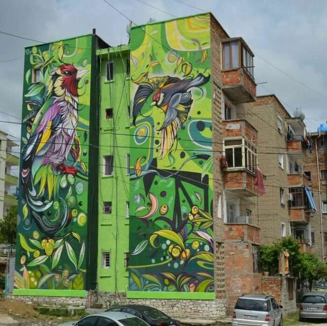 30 Fantastic Murals. An Artist Decorates Her City with Colorful Images of Wild Animals