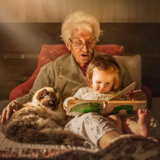 19 Warm Sun-Saturated Photos of Grandparents and Their Grandchildren. Some of the Most Beautiful Family Heirlooms!
