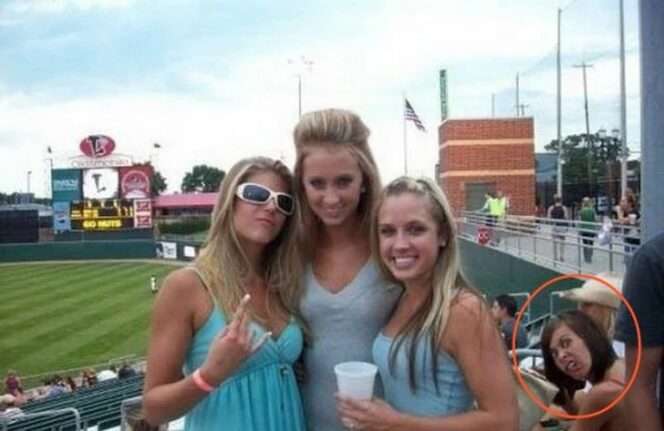19 Photos That Only Reveal Their Secrets If Zoomed In. You’ll Have the Time of Your Life!