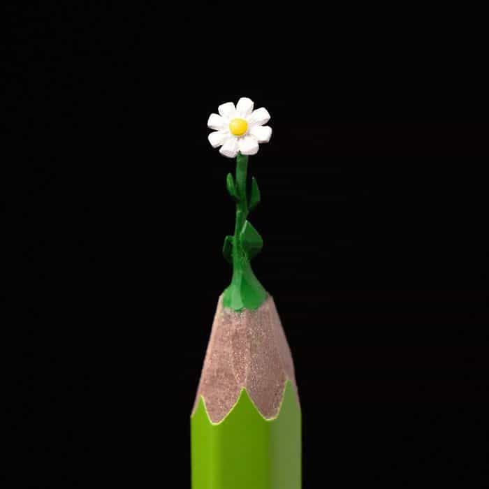 Miniature Sculptures Made Out of Pencil's Lead by Salvat Fidai