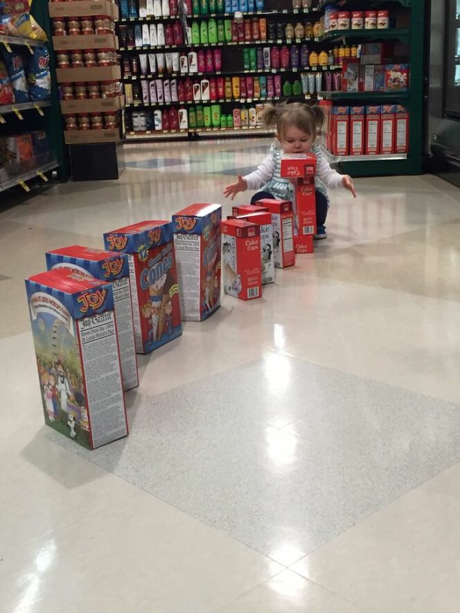 21 Examples Proving What Kind of Challenge It Is to Go Shopping with Your Kids