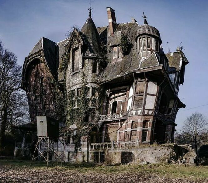 23 Abandoned Places with Horror-Movie Atmosphere