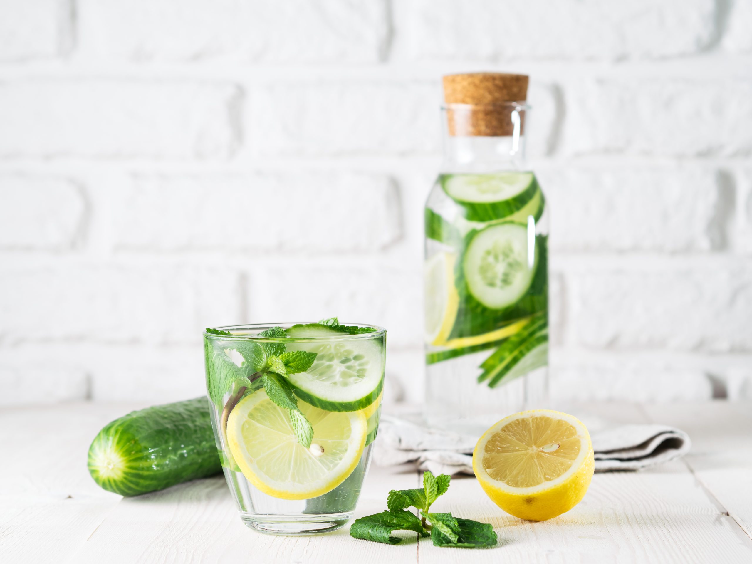 Water with cucumber and lemon