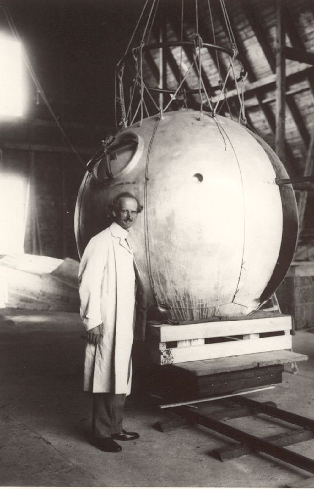 Auguste Piccard with the gondola that he designed.