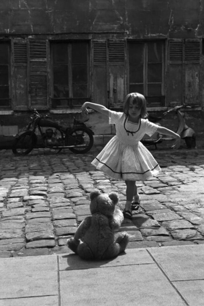 Childhood in the Pre-smartphone Times. 17 Photos Showing Children Who Knew What It Means to Have Fun