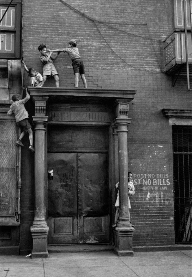 Childhood in the Pre-smartphone Times. 17 Photos Showing Children Who Knew What It Means to Have Fun